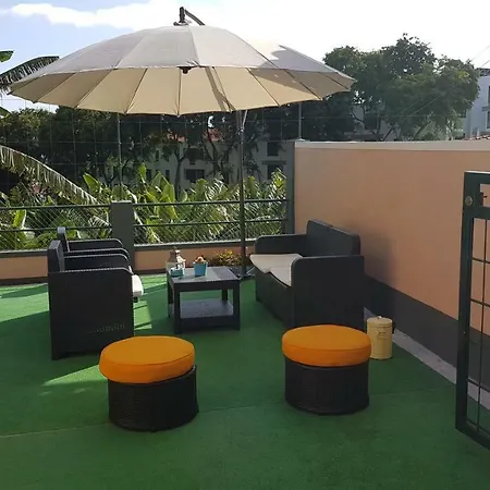 Fx Pena Hostel Funchal (Madeira)